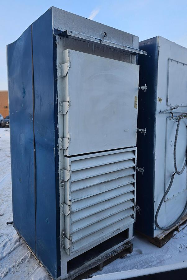 Used Donaldson Torit DWST 6-4 Downflo Workstation | 28,000 CFM | 4-Module Dust Booth