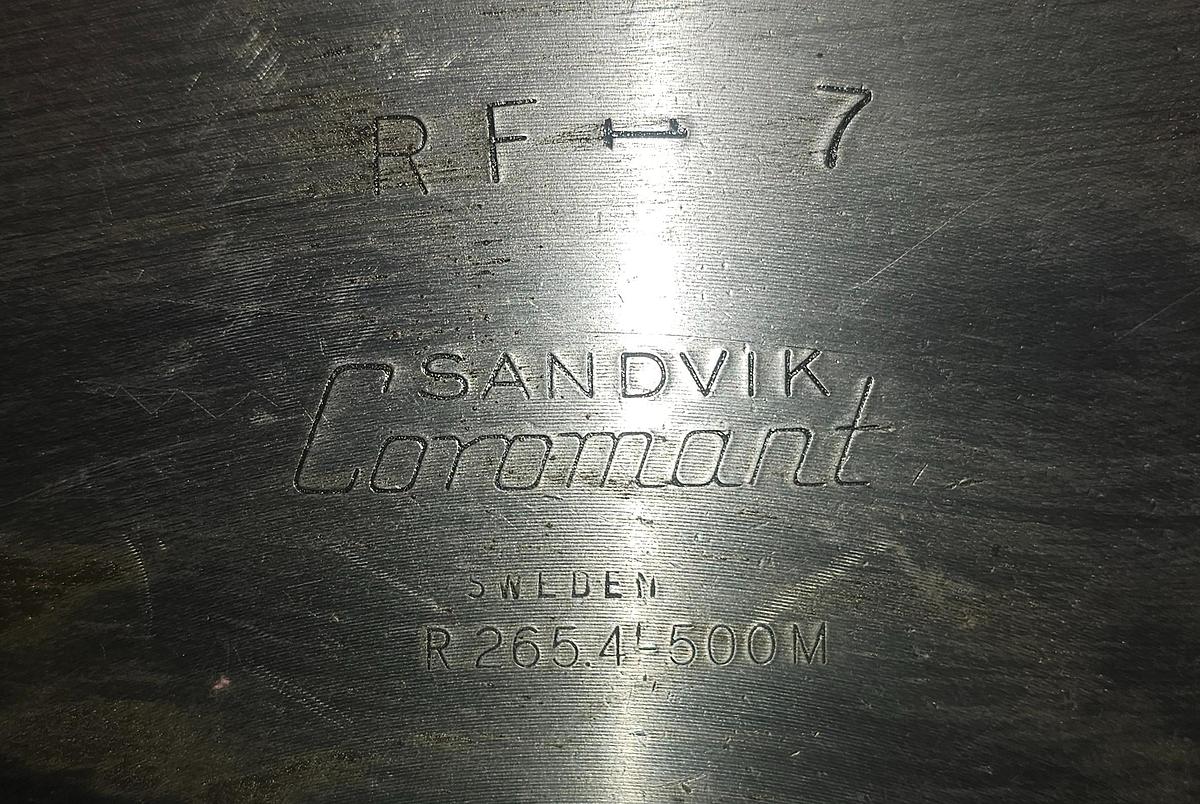 20'' (500 mm) Sandvik Coromant T-MAX Facemill w/2 1/2'' Arbor Hole