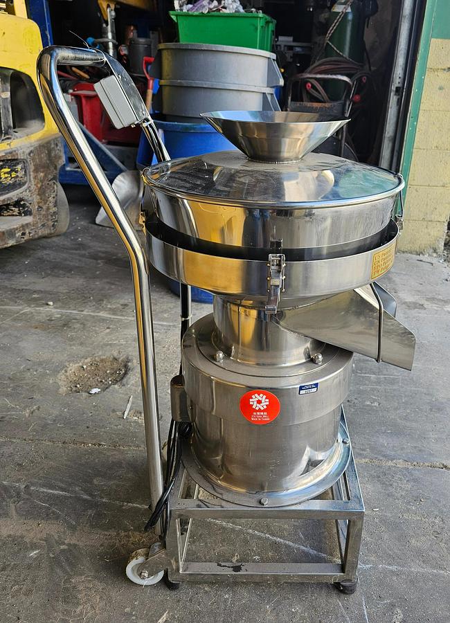 Used CE International LS-450-SA-NW Portable Vibratory Separation System