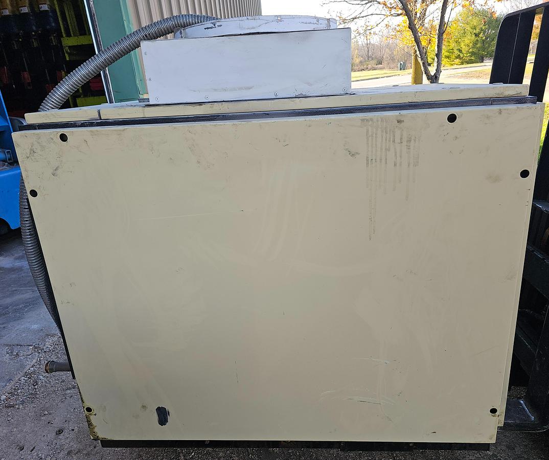 Used 20 Hp Ingersoll Rand SSR UP6-20-125 Rotary Screw Air Compressor w/Dryer & Tank 