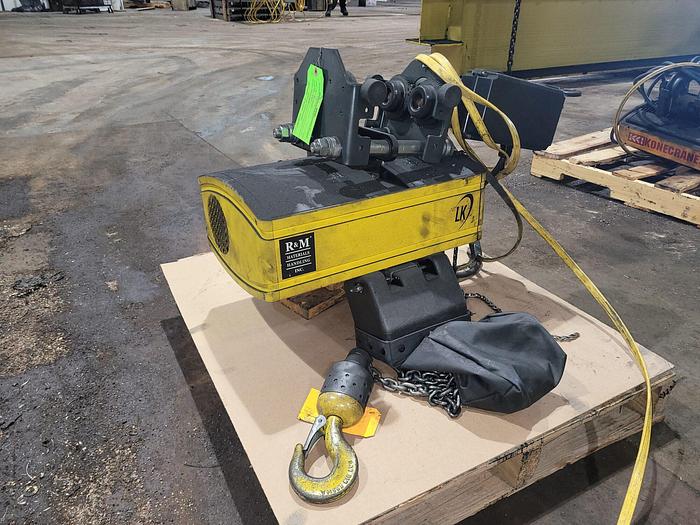 Used R&M 1/2 Ton LK10C081100 Electric Chain Hoist 32/5 FPM 25′ Lift w/Wireless Remote