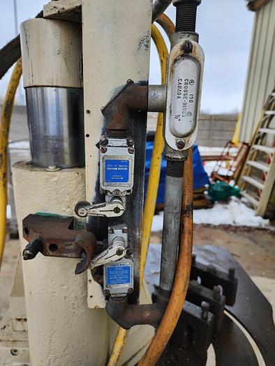 Used 1970 75 Ton Peddinghaus Hydraulic Corner Shear