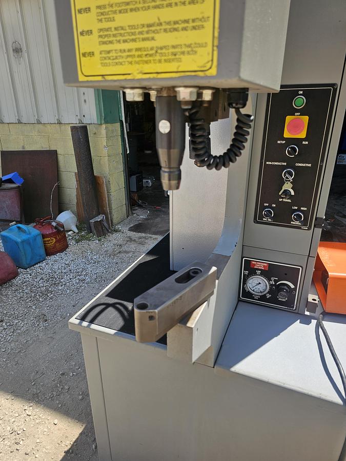 Used Haeger 618-1L Hydraulic Fastener 6-Ton Insertion Press, 18" Throat, Includes Various Tooling