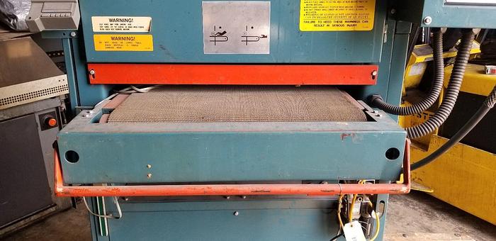 Used 25" Jet Sander w/26" Wide Belt #JWB-25P w/Torit #84 Dust collector