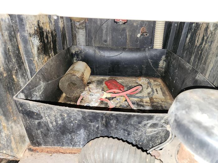 Used Minuteman 265 Walk Behind 24v Floor Scrubber Model #: MC265024