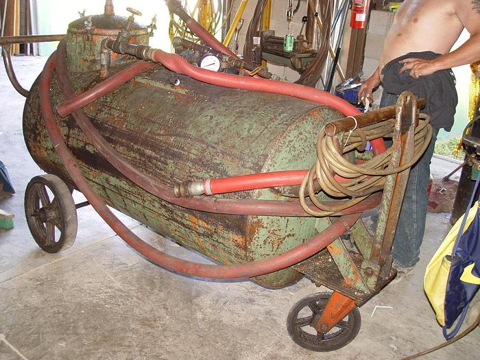 Used Cecor 200 Gallon pneumatic Operated Sump Sucker, Pickup/Discharge/Feed Lines