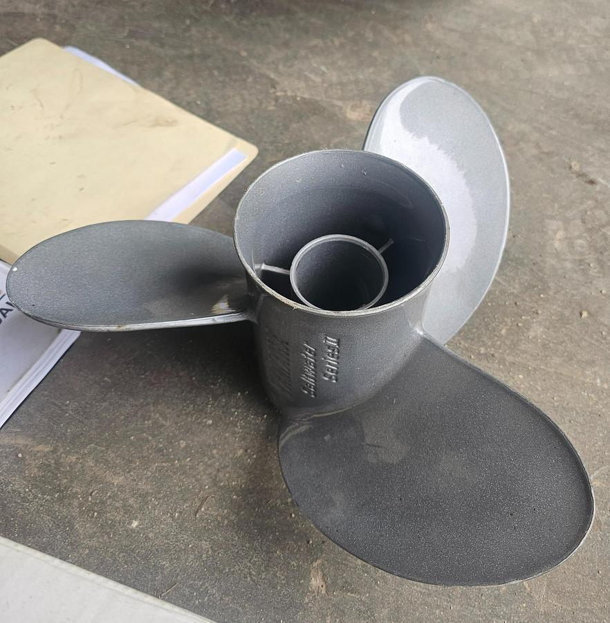 Used Yamaha LX250TXRZ V250 Saltwater Series II OX66 Outboard Marine Engine