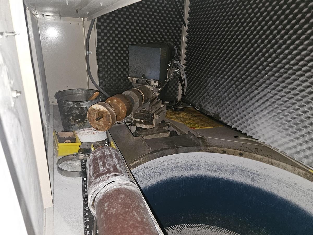 Used 48" Programmable Almco 2SF-48DRA Vibratory Deburring Tub 2x Spindles & Enclosure