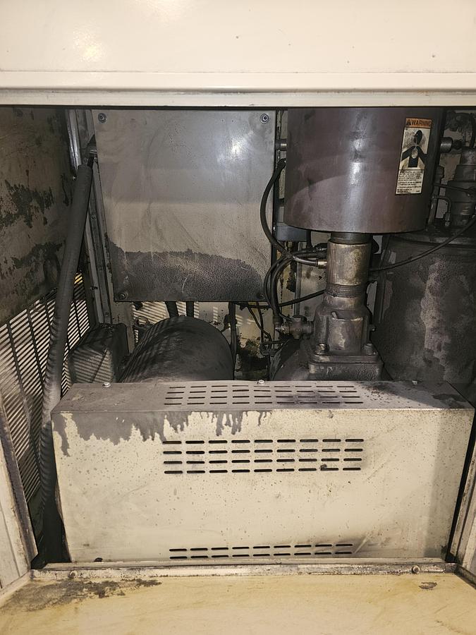 Used Curtis R/S 30 B Rotary Screw Air Compressor A/E-B160 & 120 Gallon Tank 135 CFM @ 125 PSI 