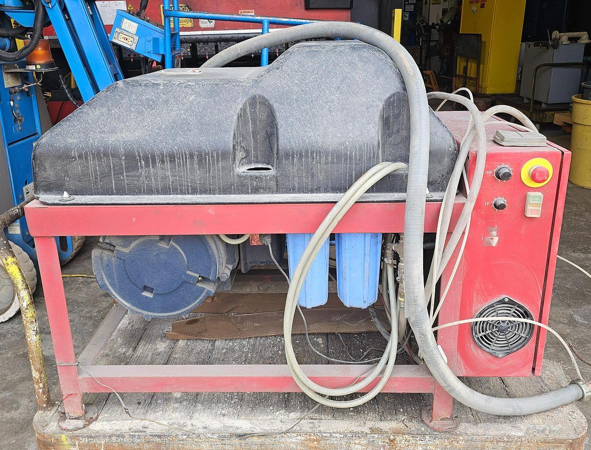 Used 2010 Omax Maxiem 2030 CNC Waterjet Cutting System & Abrasive Blast Hopper