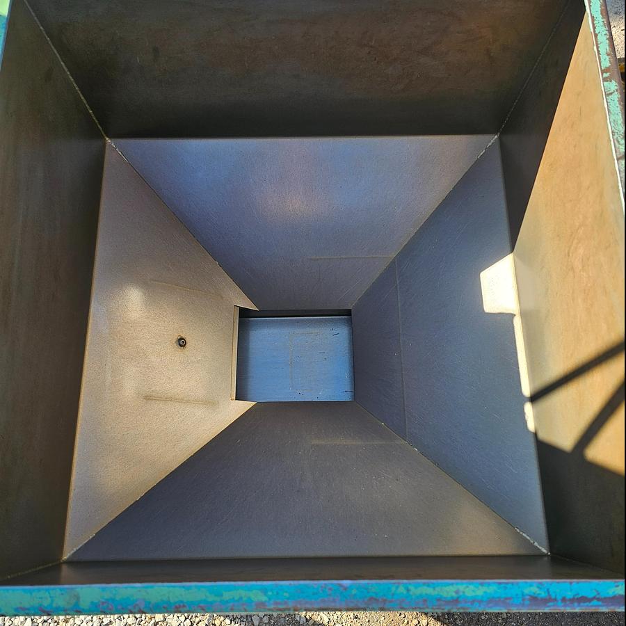 Used 12" Belt Hendricks Engineering Incline Feeder Conveyor 90" Height x 61" H Discharge Hopper 