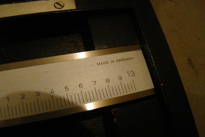 Used LOCHABSTANDS-SCHIEBLEHRE "CENTRI-METER" NR.24