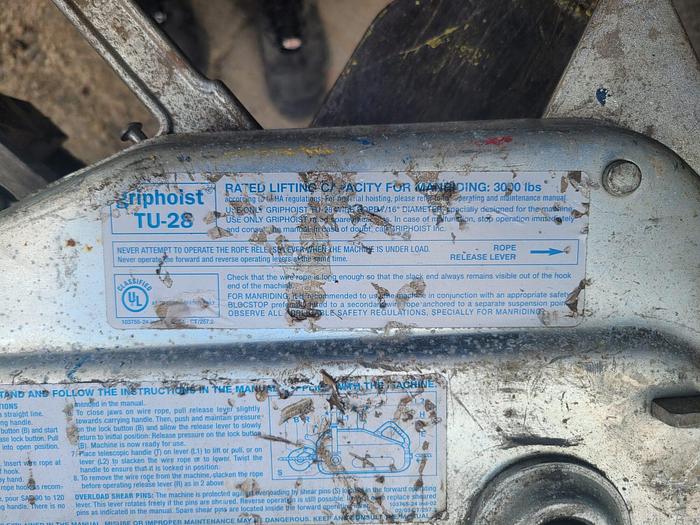 Used Tractel Griphoist TU-28 3,000lb Wire Rope Hoist with 100′ 7/16″ Wire Cable