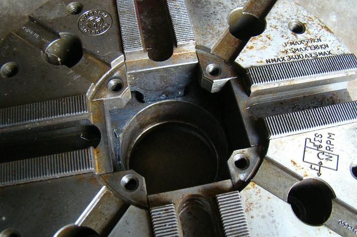 Used 10” Diameter 4-Jaw Autoblok Chuck Model #250 BH
