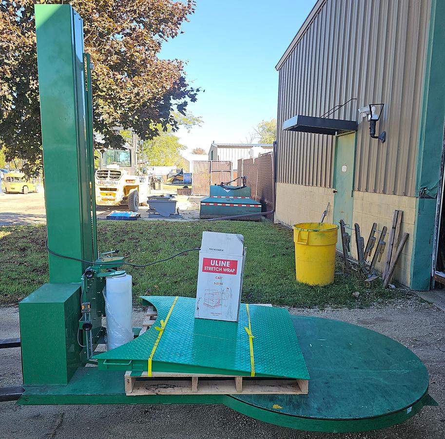 Used Highlight Industries PREDATOR-SS-LP Low Profile Simplified Stretch Wrap Machine w/ Ramp