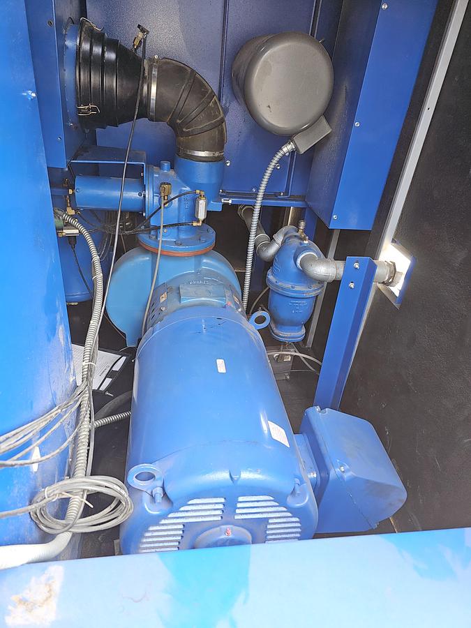 Used 2010 Quincy QGV-100 VFD 100 Hp Rotary Screw Air Compressor 125 Psi / 510 CFM