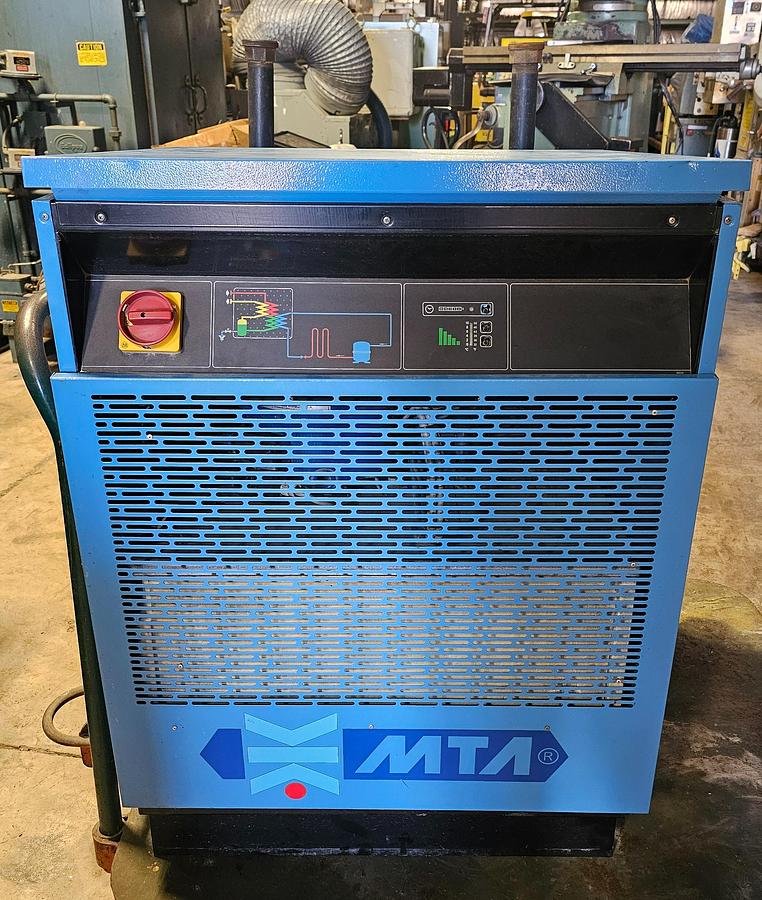 Used Motivair DE107 250 CFM Refrigerated Air Dryer - Fits 50HP & 60HP Compressors