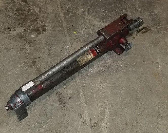 Used Blackhawk Porto Power Portable 10,000 Psi Hydraulic Hand Pump Model #: P-76