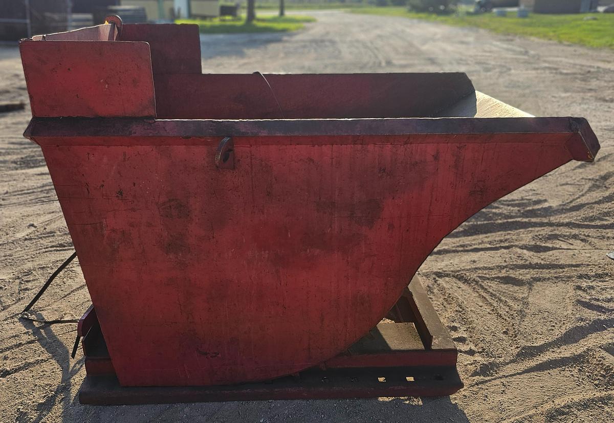 Used Roura Style 3/4 Cu. Yard Self Dumping Hopper on Castors 60" x 36" x 31" 