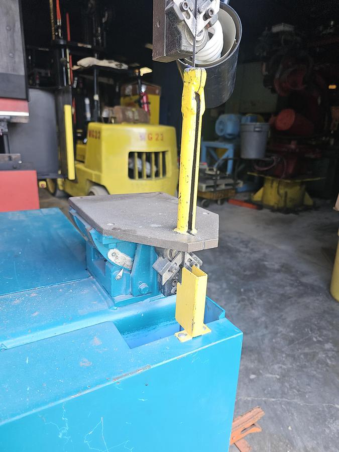 Used 20" Doall 2013-V Industrial Vertical Bandsaw 13" Throat - Variable Speed - CLEAN!!!