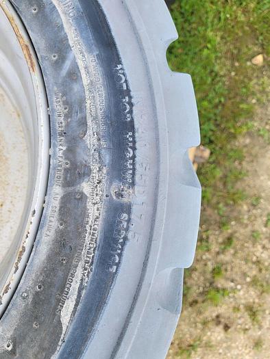 Used 4x OTR Lightning Telehandler Tires 10 Bolt Rims IN240/55D/17.5 Grey No Mark Tire