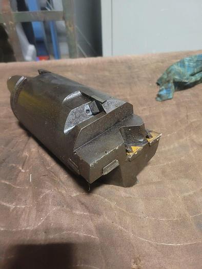 Used Greenleaf Corp Indexable Face Mill 50 Taper Tool Holder 504053