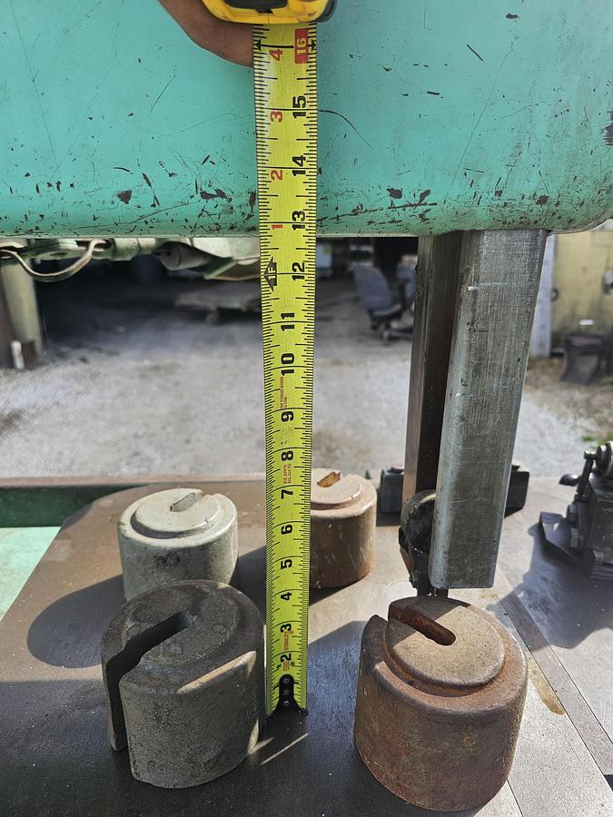 Used 24" Grob NS-24 Industrial Variable Speed Vertical Bandsaw & RW-A Blade Welder