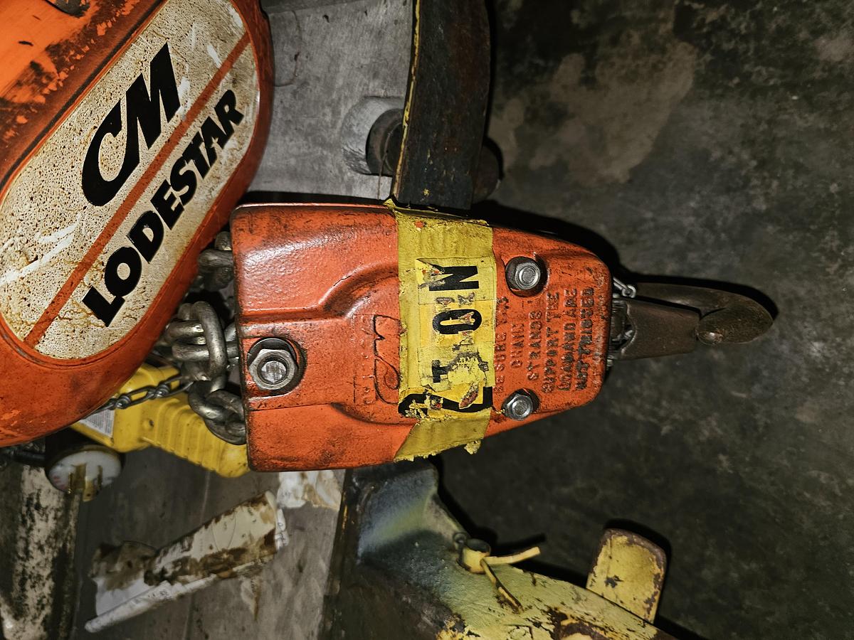 Used CM Lodestar Model RT-2 3 Ton Electric Chain Hoist 10' Lift 5.5/1.6 FPM 460V 3Ph