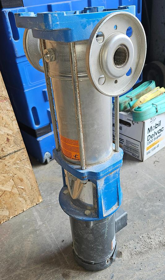 Used Goulds 1.5 Hp e-SV Pump & Motor Combo 1SV11FD4F20 11 Stage 5 GPM Nominal Flow