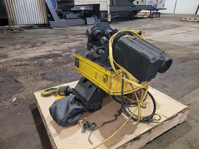 Used R&M 1/2 Ton LK10C081100 Electric Chain Hoist 32/5 FPM 25′ Lift w/Wireless Remote
