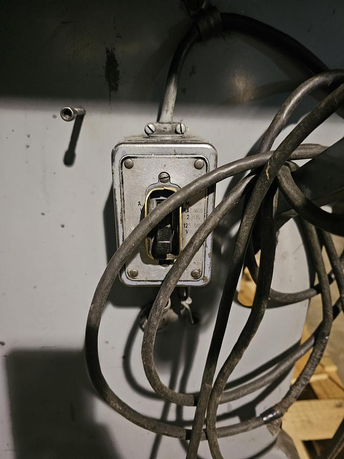 Used Roll-In EF1459 Portable Vertical Bandsaw 9" x 14" Capacity w/Clamps & Extra Blades