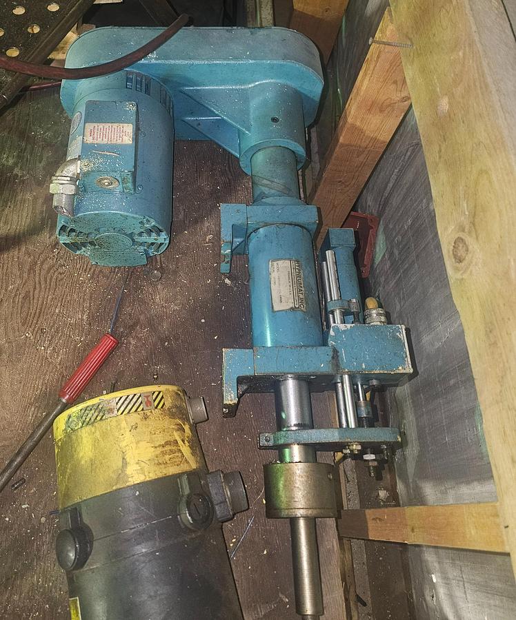 Hypneumat Auto Drilling and Tapping Unit #DQ36EHB P/L w/1 Hp Motor 208-230/460V