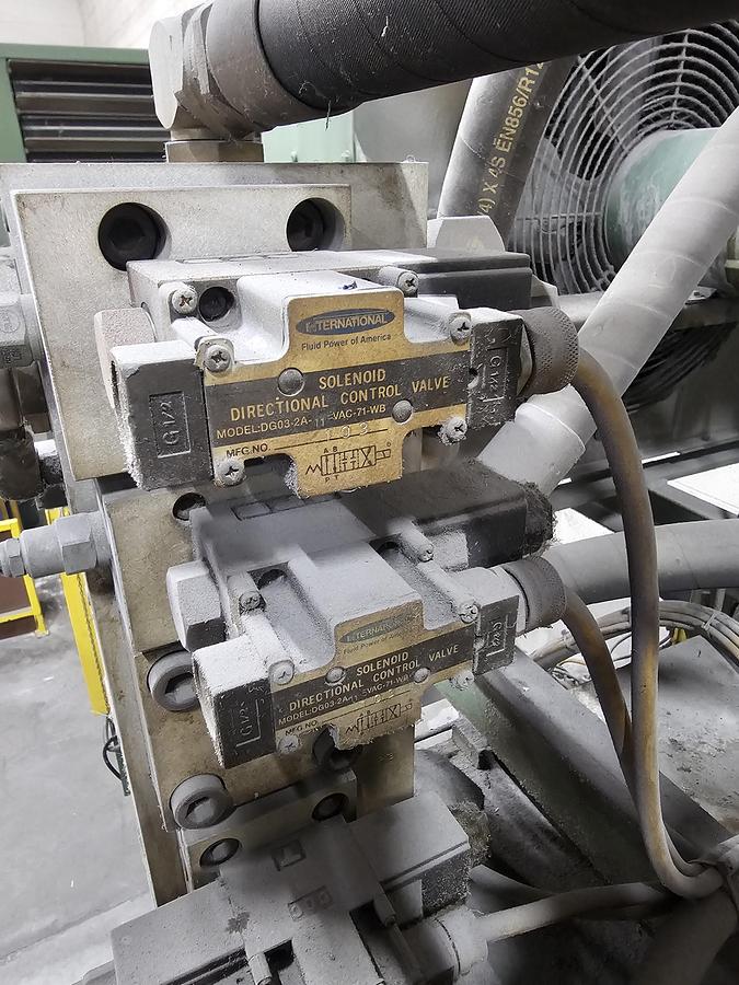 Used 75 Ton Metal Mechanics Hydraulic 4-Post Trim Press