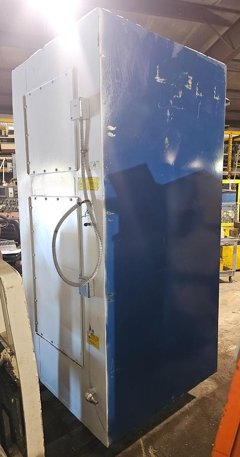 Used Donaldson Torit DWST 6-4 Downflo Workstation | 28,000 CFM | 4-Module Dust Booth