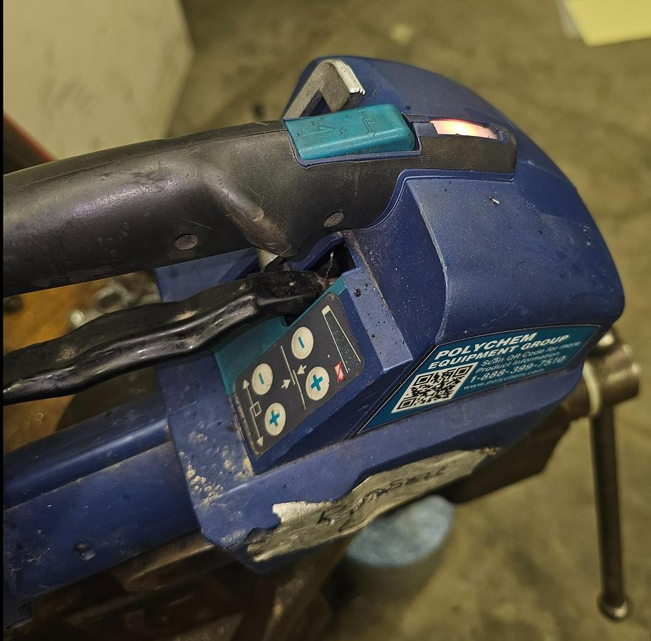 Used Polychem B400 Plastic Strapping Weld Tool 14.8V Battery 