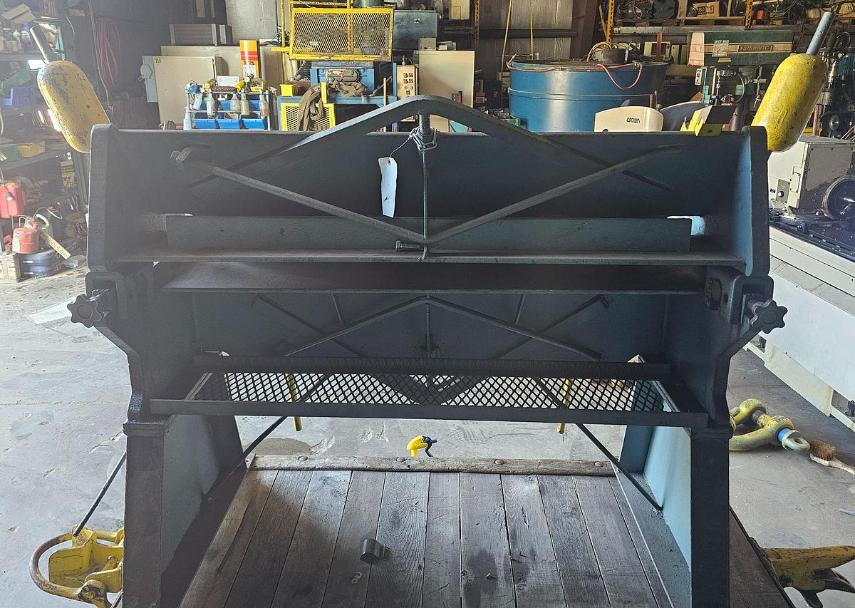 Used 48" Chicago D&K BPO-412-6 12 Gauge Box & Pan Brake