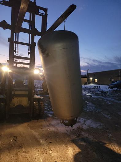 Used Kargard Industries 400 Gallon Air Tank 7′ Height x 36” Diameter 125 PSI 450* F