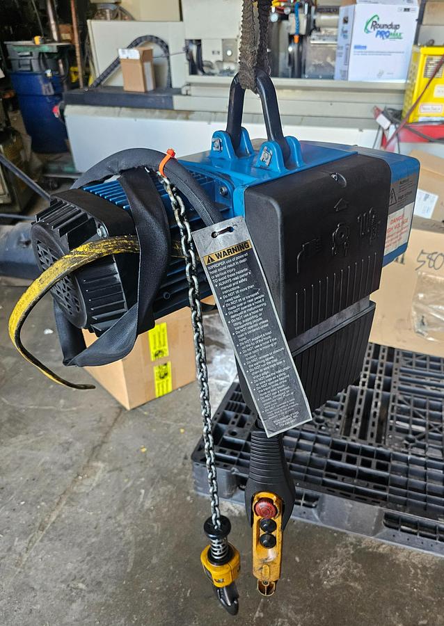 Used 1100# Demag DC-COM 5 500 1/1 H5 Overhead Electric Chain Hoist & Parts Hoist 