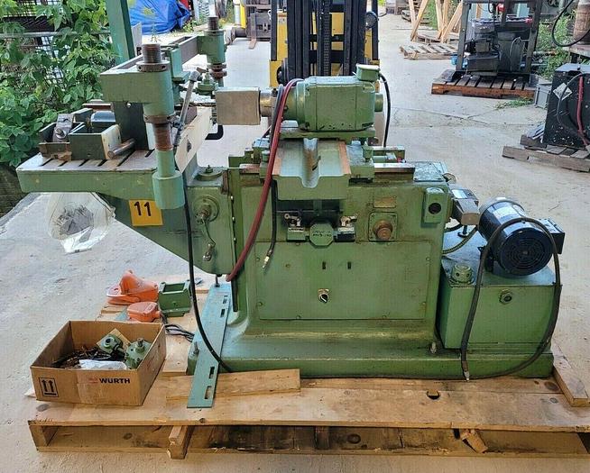 Used B.M. Root Co. D170 Horizontal Wood Router Milling Machine & Tooling