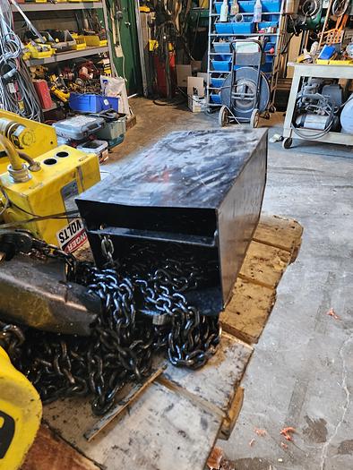 Used 3 Kg Free Standing Top Running Overhead Crane Runway System Capacity: 3 Kg / 6,614 lbs.