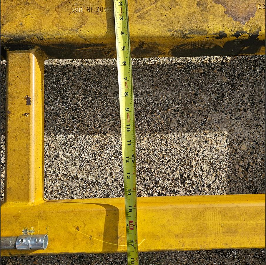 Used CM Loderail 1 Ton Freestanding Workstation Crane 15' Span x 33.5' Runway w/ Budgit 1 Ton Electric Hoist