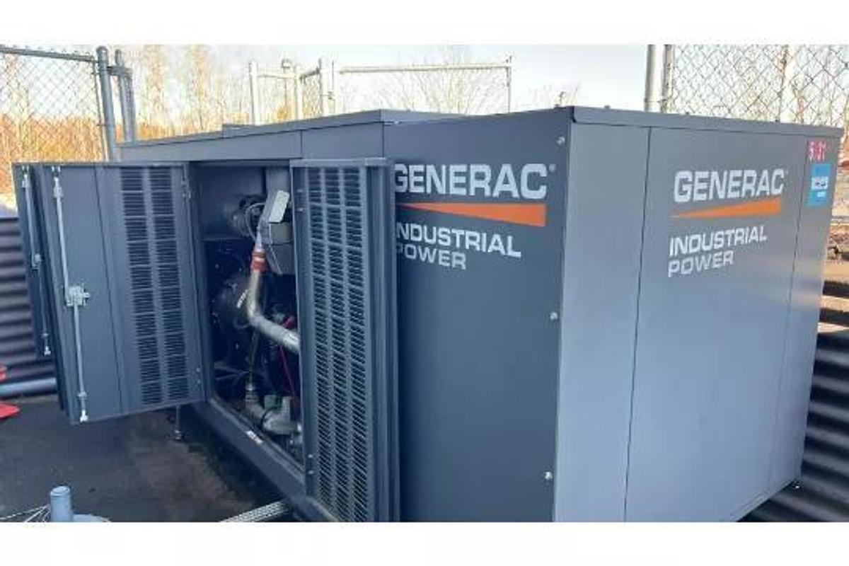 Used 2021 Generac SG200 200kW Industrial Generator | 3-Phase | ONLY 89 HRS | Late-Model Standby & Transfer Switch