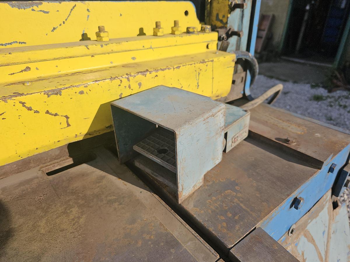 Used Roper Whitney 5212 52″ x 12 Ga. Power Squaring Shear