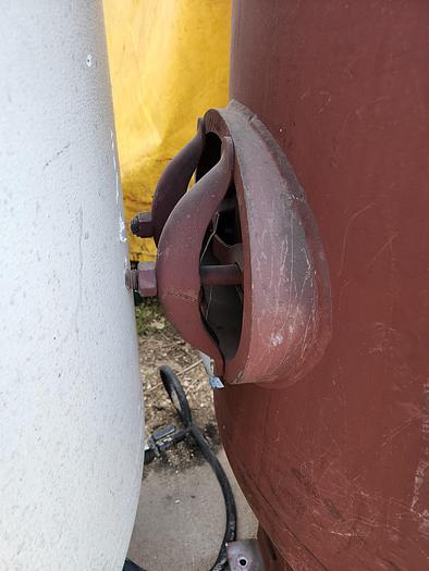 Used 2001 Silvan Industries 612 Gallon Vertical Air Tank 150 Psi @ 450*F 