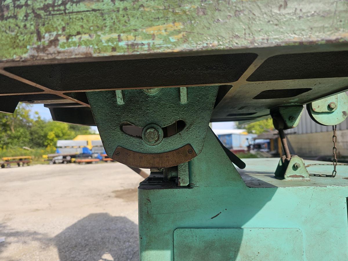 Used 24" Grob NS-24 Industrial Variable Speed Vertical Bandsaw & RW-A Blade Welder