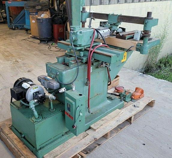 Used B.M. Root Co. D170 Horizontal Wood Router Milling Machine & Tooling