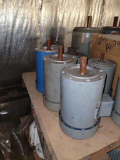 Leeson 1.5 Hp Electric Motor 120105.00 208-230/460V C143T34FC2E 3450/2850 RPM