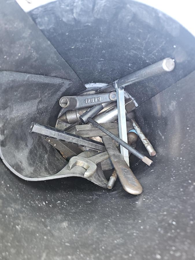 Used Cincinnati Hydrashift 22 Engine Lathe 23.5" Swing x 72" Centers