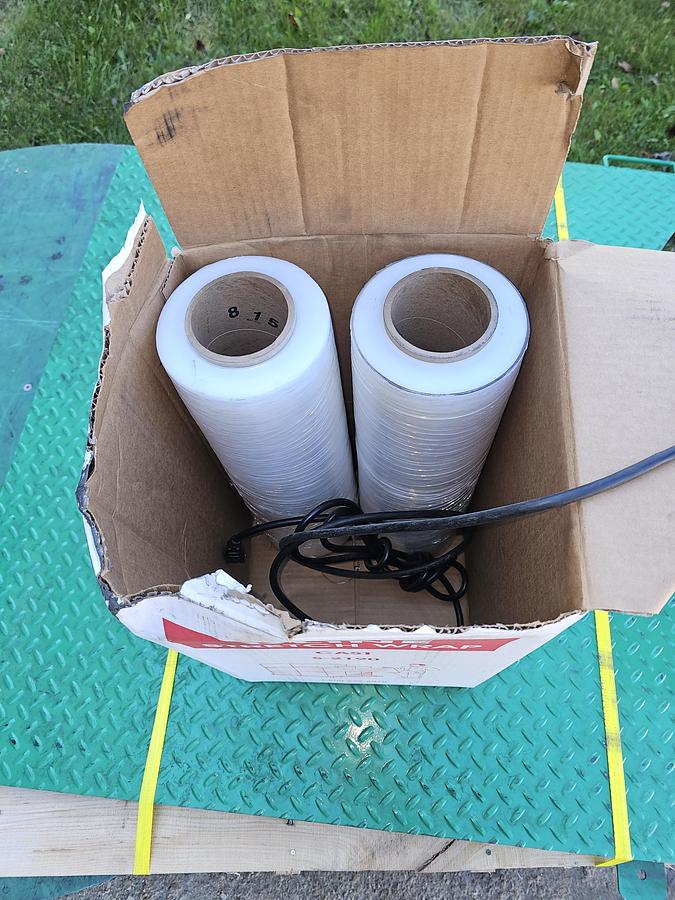 Used Highlight Industries PREDATOR-SS-LP Low Profile Simplified Stretch Wrap Machine w/ Ramp