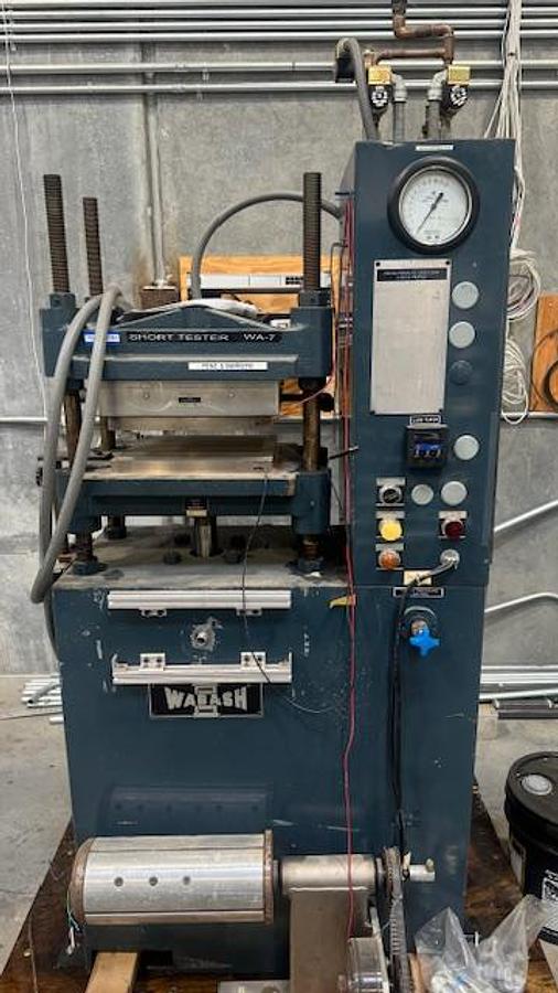 Used 12 Ton Wabash 12-1212-2TMB Heated Platen Molding Press 